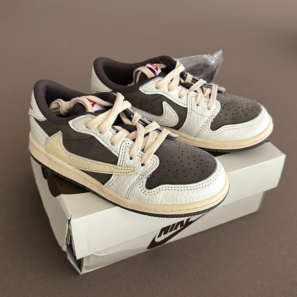 Travis Scott x Nike TD Air Jordan 1 Low "Reverse Mocha/Sail and Ridgerock"